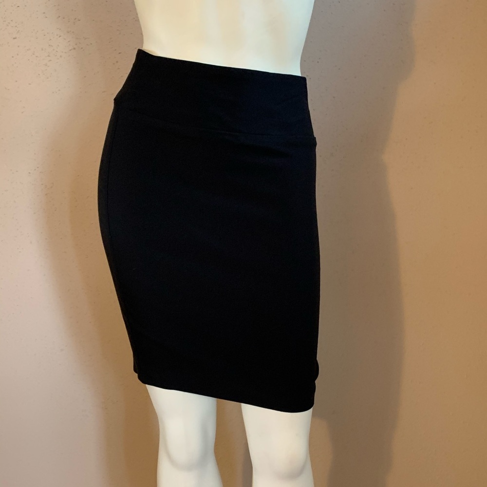 Black skirt